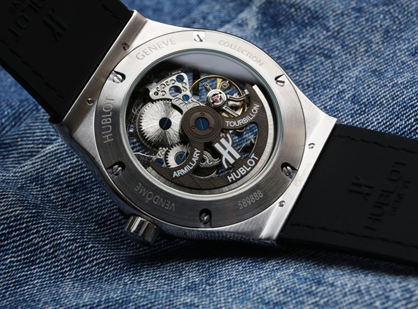 ウブロコピー時計着用イメージ